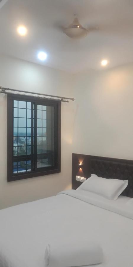 M G Residency Hotel Chikmagalūr Esterno foto
