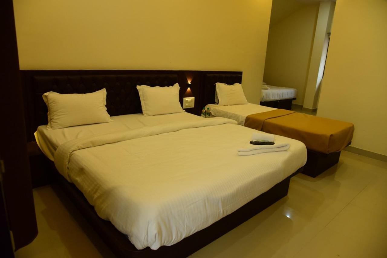 M G Residency Hotel Chikmagalūr Esterno foto