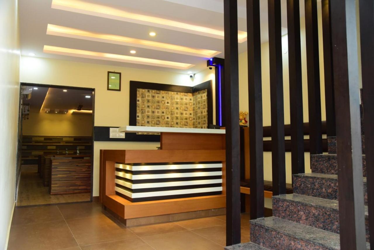 M G Residency Hotel Chikmagalūr Esterno foto