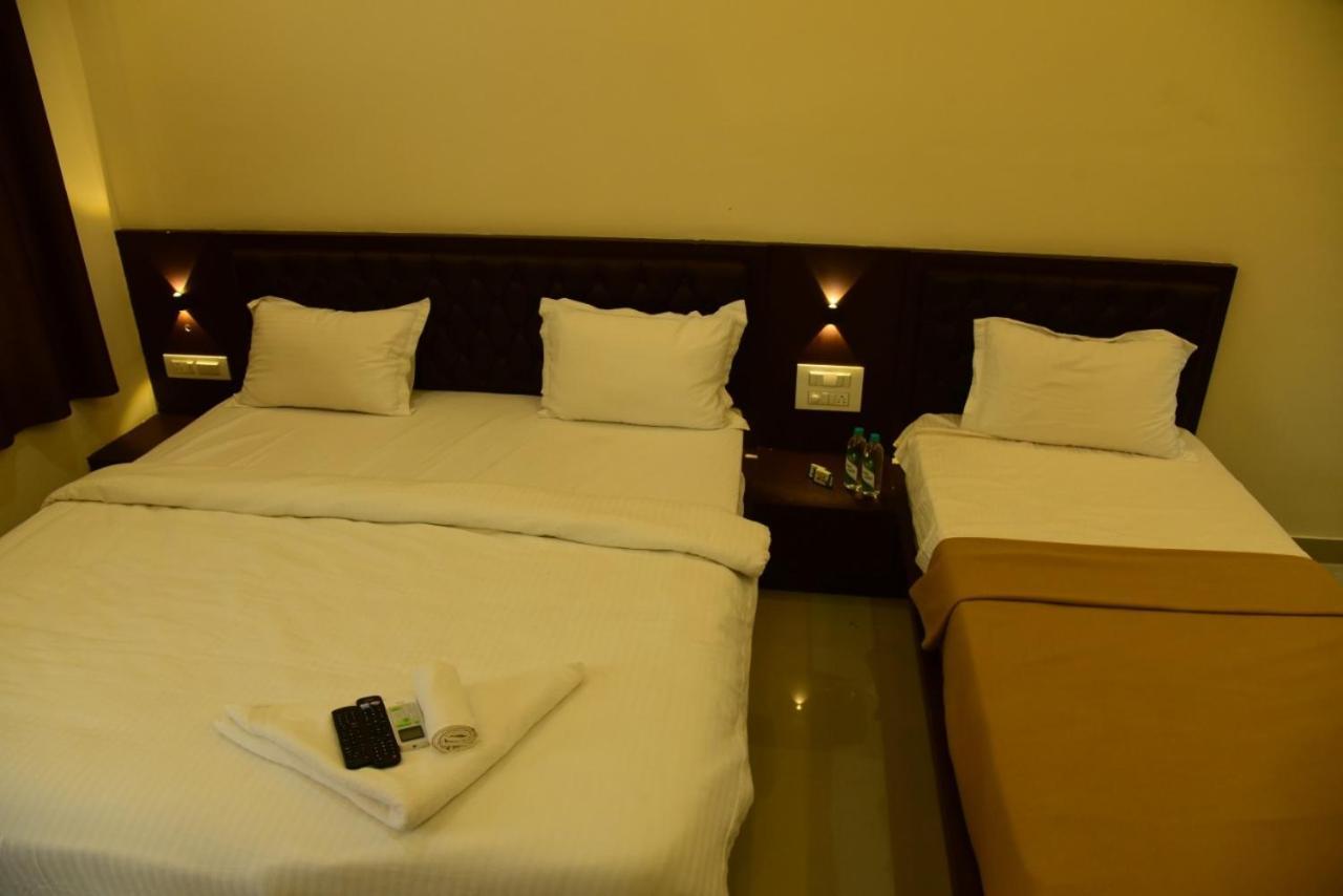 M G Residency Hotel Chikmagalūr Esterno foto