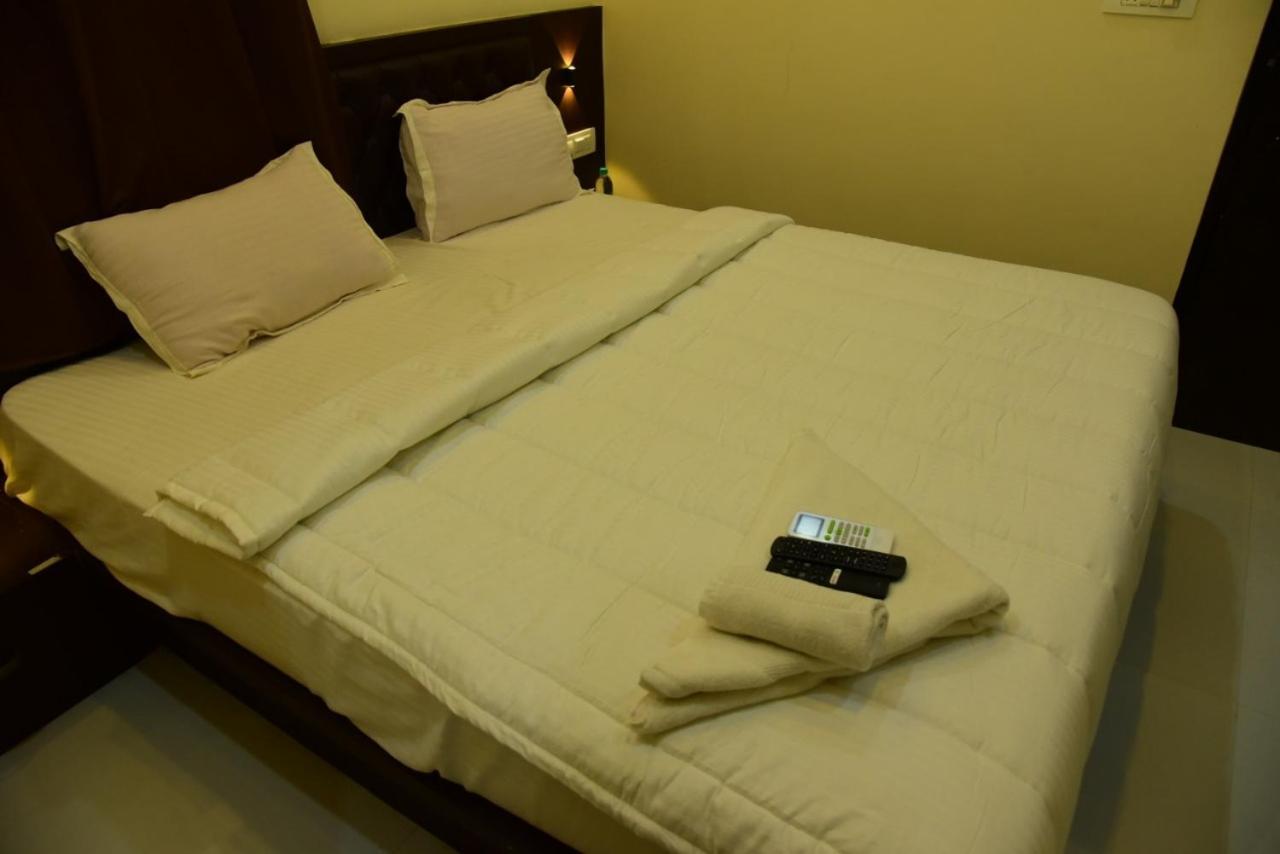 M G Residency Hotel Chikmagalūr Esterno foto