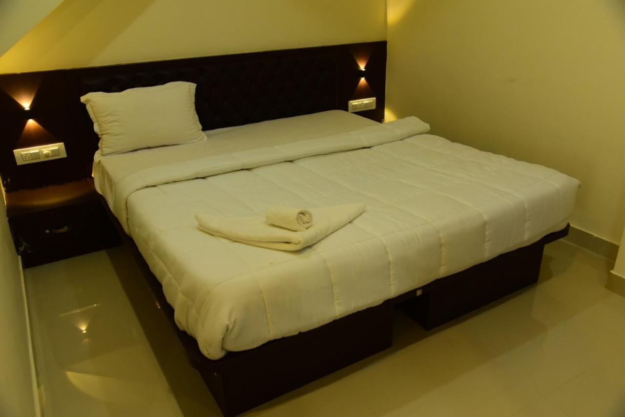 M G Residency Hotel Chikmagalūr Esterno foto