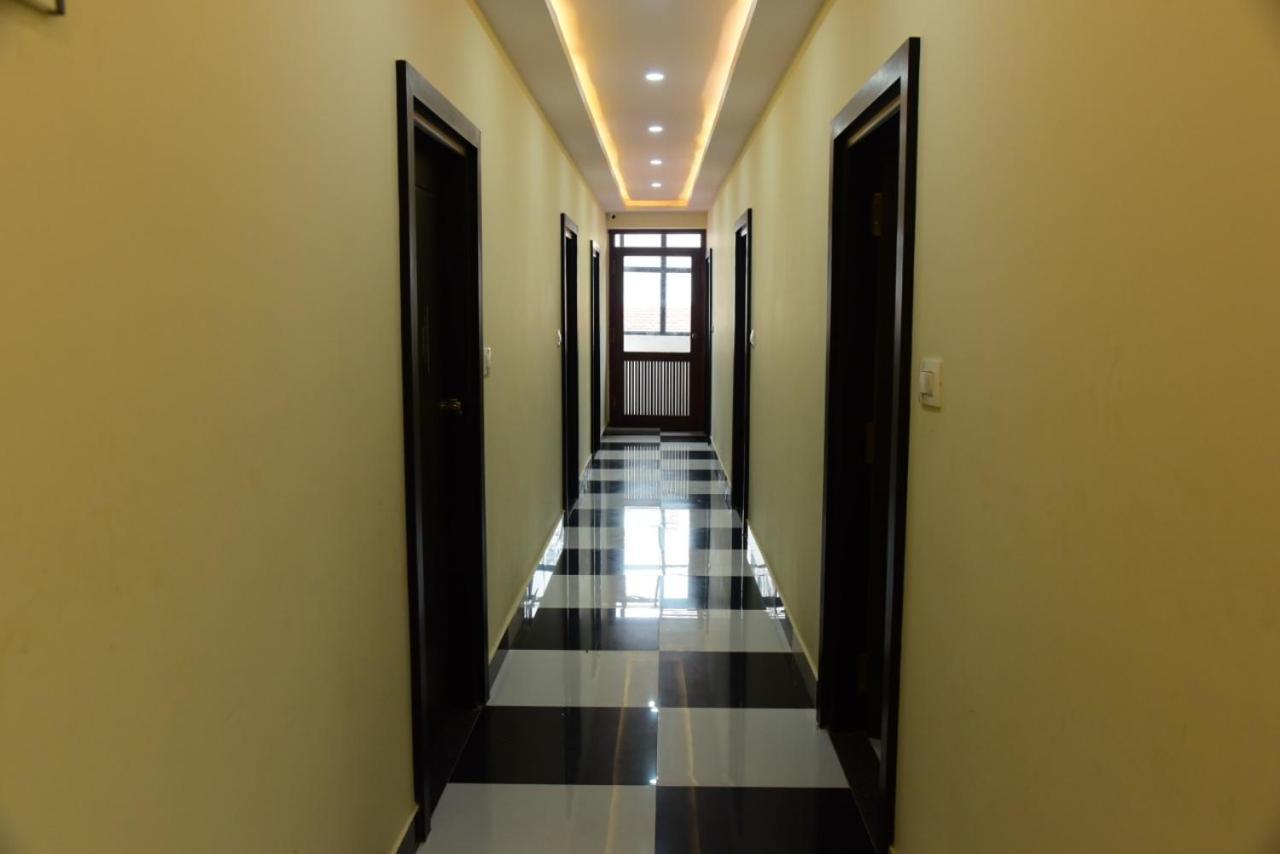 M G Residency Hotel Chikmagalūr Esterno foto