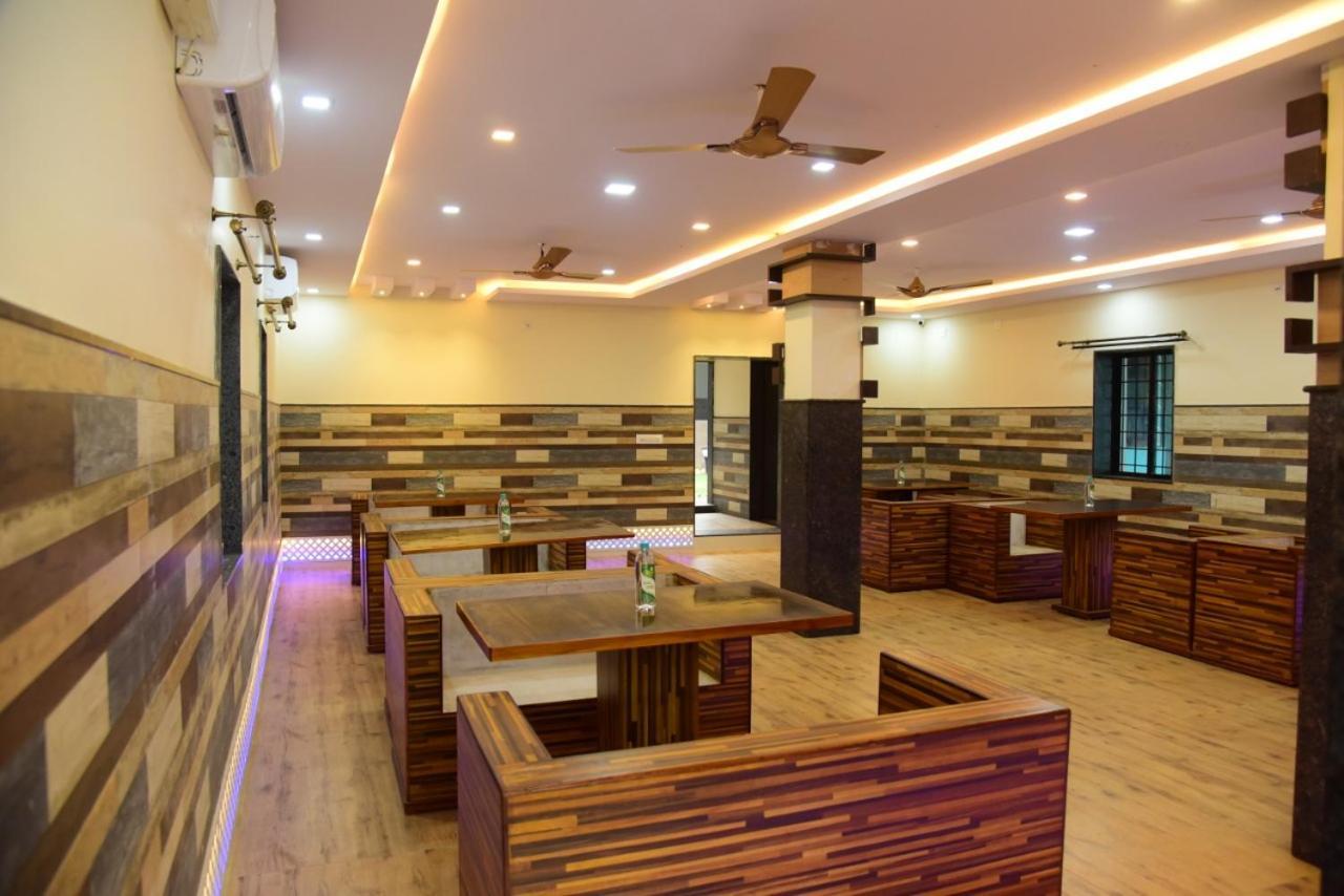 M G Residency Hotel Chikmagalūr Esterno foto