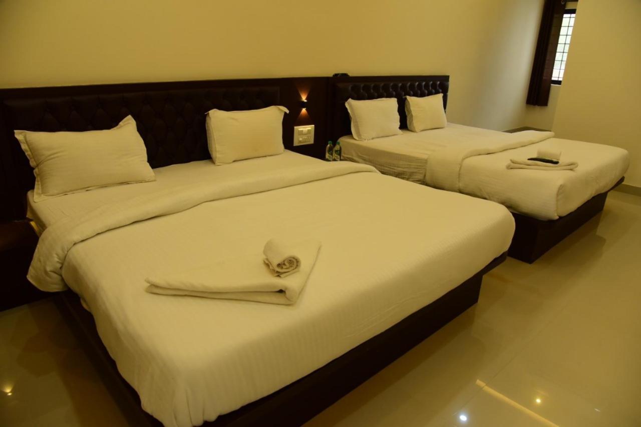 M G Residency Hotel Chikmagalūr Esterno foto