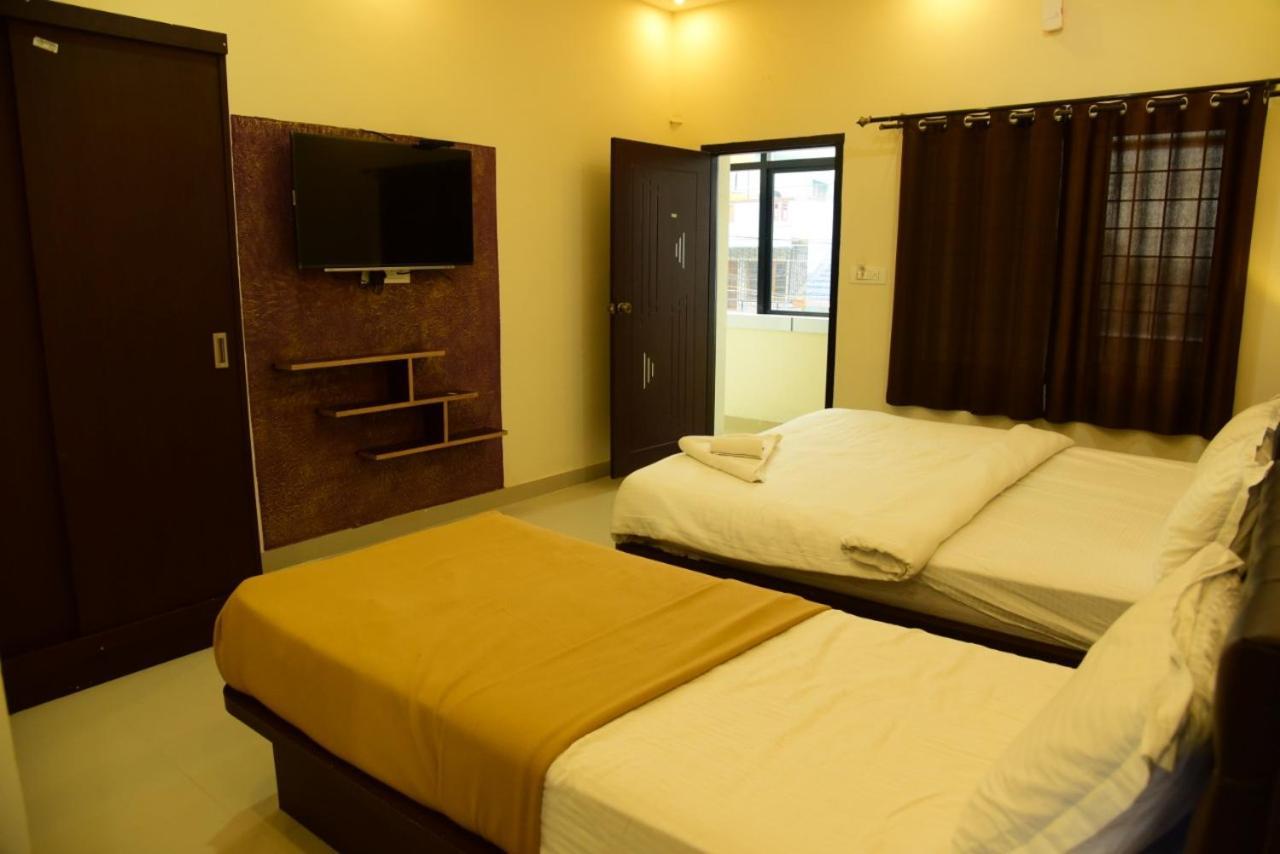 M G Residency Hotel Chikmagalūr Esterno foto